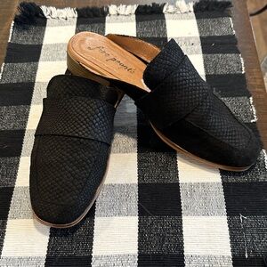 Free People Black Textured Women's Loafers